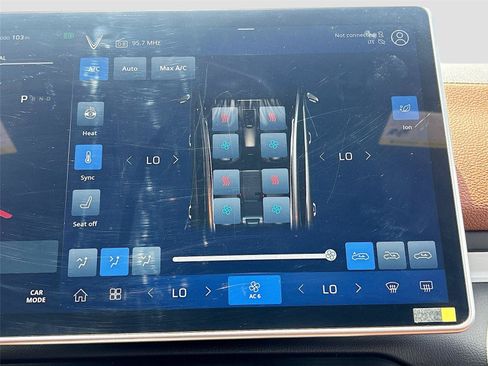 New 2025 VinFast VF 8 Plus AWD/4WD image 15