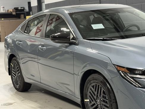 New 2026 Nissan Sentra SV w/ SV Convenience Package FWD image 4