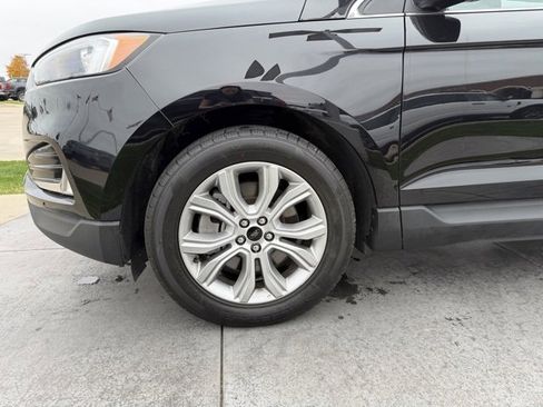 Certified 2023 Ford Edge Titanium image 4