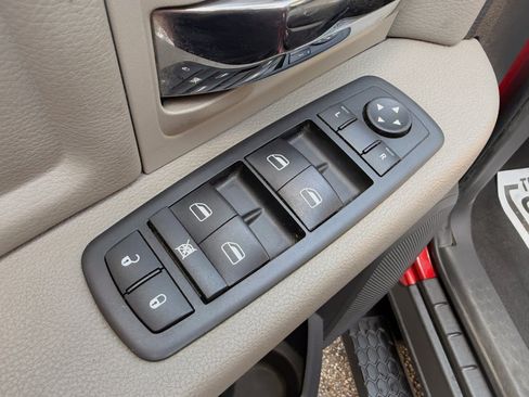 Used 2010 Dodge Ram 1500 Truck SLT AWD/4WD image 17