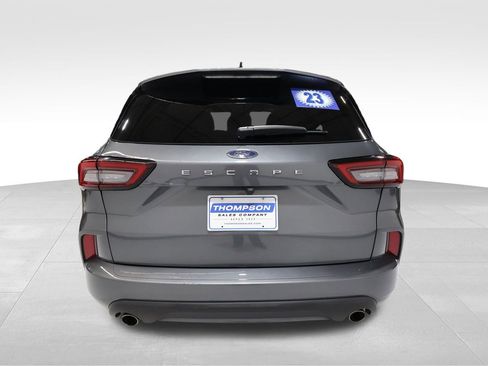 Used 2023 Ford Escape ST-Line image 3