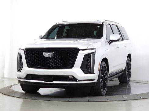Used 2025 Cadillac Escalade Sport Platinum AWD/4WD image 1