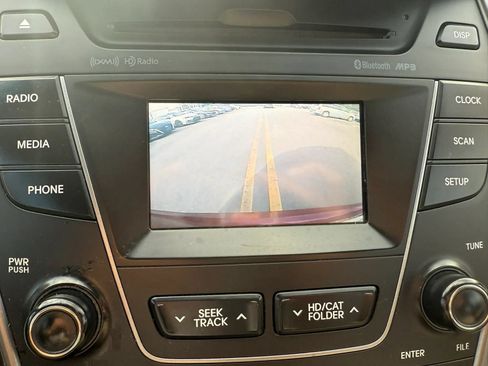 Used 2013 Hyundai Santa Fe Sport 2.0T FWD image 29