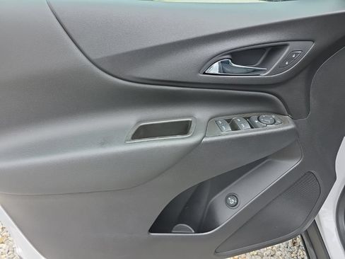 Used 2021 Chevrolet Equinox LT AWD/4WD image 14