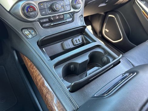Used 2018 Chevrolet Tahoe Premier w/ RST 6.2L Performance Edition AWD/4WD image 37