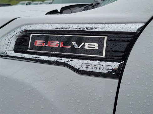 Used 2022 GMC Sierra 2500 SLE w/ SLE Value Package; image 27