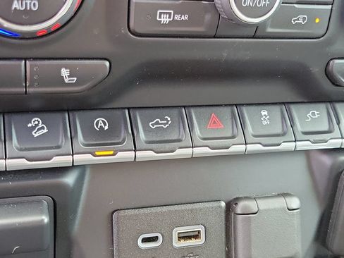 Used 2019 Chevrolet Silverado 1500 RST AWD/4WD image 24