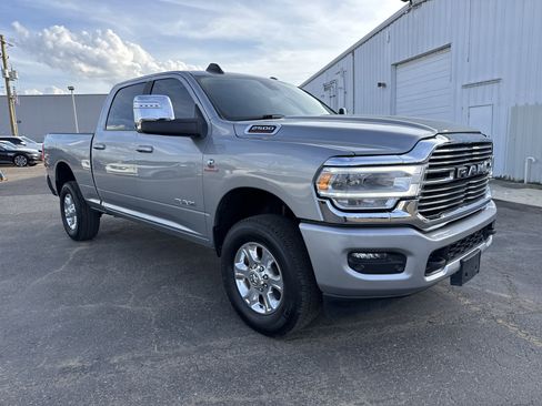 Used 2024 RAM 2500 Laramie image 4