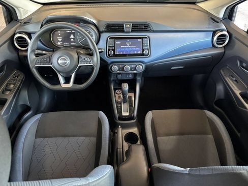 Used 2025 Nissan Versa SV FWD image 26