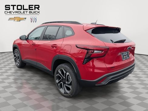 New 2026 Chevrolet Trax RS w/ Driver Confidence Package image 2