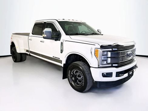 Certified 2018 Ford F350 Platinum w/ Platinum Ultimate Package image 23