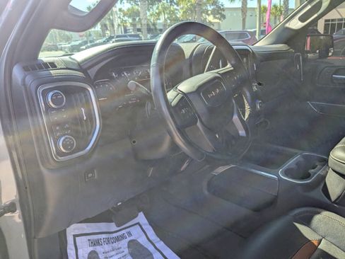 Certified 2021 GMC Sierra 1500 AT4 image 2