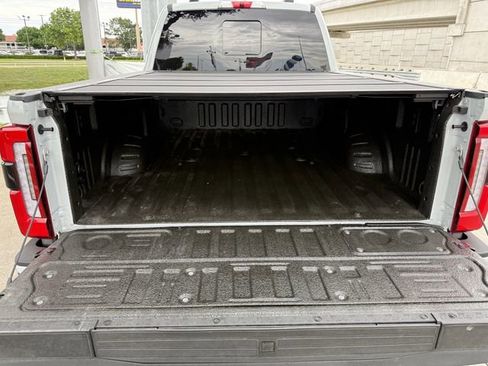 Used 2025 Ford F350 Platinum w/ Tremor Off-Road Package AWD/4WD image 25