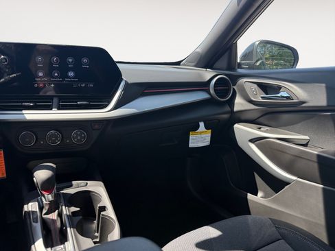 New 2026 Chevrolet Trax RS FWD image 11