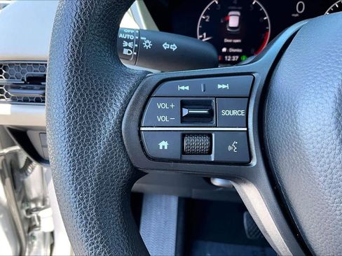 Used 2023 Honda HR-V LX image 21