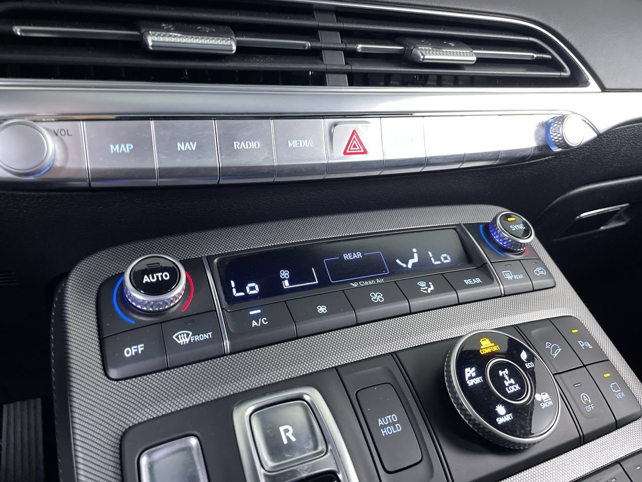 Used 2020 Hyundai Palisade Limited AWD/4WD image 17