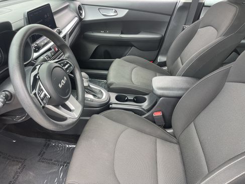 Certified 2024 Kia Forte LXS FWD image 16