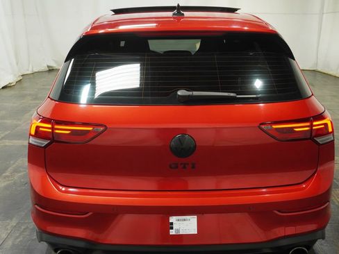 Used 2022 Volkswagen GTI SE FWD image 5
