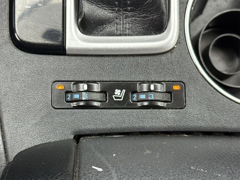 Used 2019 Toyota Highlander Limited image 31