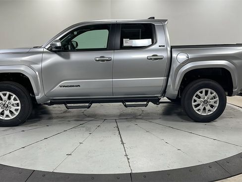 New 2025 Toyota Tacoma SR5 image 8
