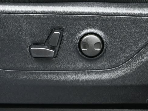 Used 2026 RAM 1500 Big Horn AWD/4WD image 10