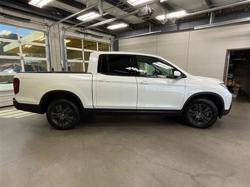 Used 2019 Honda Ridgeline Sport image 6