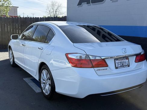 Used 2014 Honda Accord EX image 4
