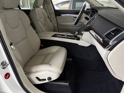 Used 2019 Volvo XC90 T6 Momentum w/ Advanced Package AWD/4WD image 19