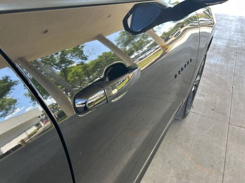 Used 2021 Chevrolet Blazer RS w/ Enhanced Convenience Package FWD image 24