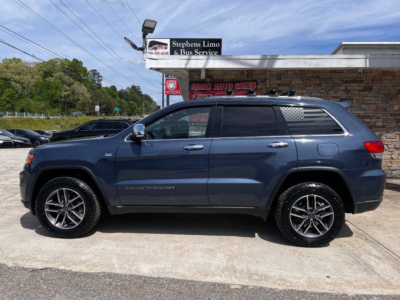 Used 2019 Jeep Grand Cherokee Limited AWD/4WD image 3