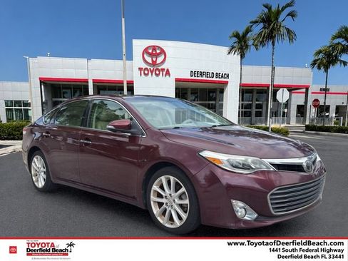 Used 2014 Toyota Avalon Limited w/ Technology Package FWD image 1