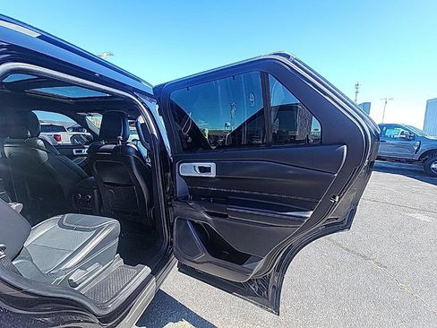 Used 2020 Ford Explorer ST w/ Premium Technology Package AWD/4WD image 12