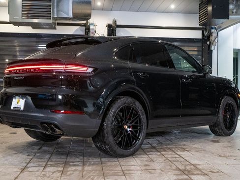 New 2026 Porsche Cayenne S image 11