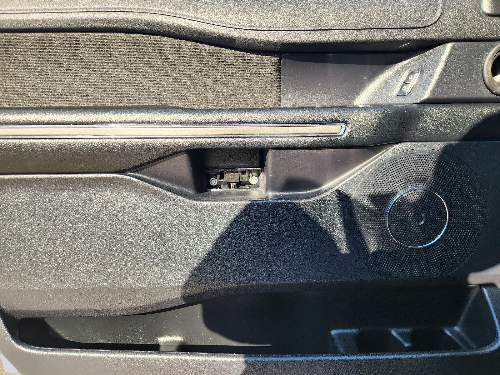 Used 2019 Ford Expedition XLT RWD image 23