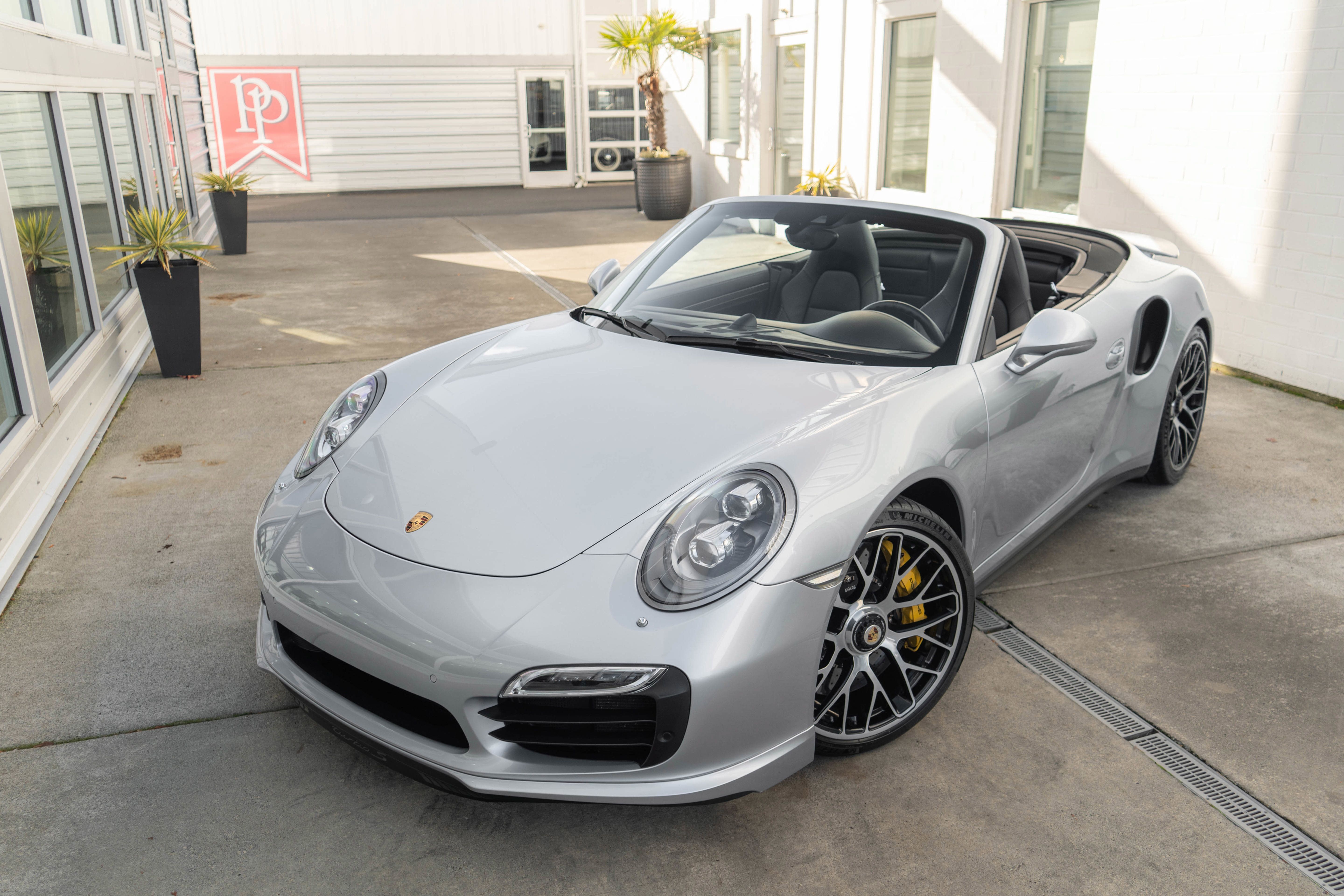 Used 2014 Porsche 911 Turbo S AWD/4WD image 3