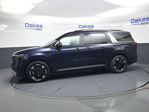 New 2026 Kia Carnival EX FWD image 5