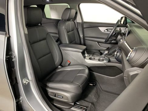Used 2023 Chevrolet Blazer LT AWD/4WD image 36