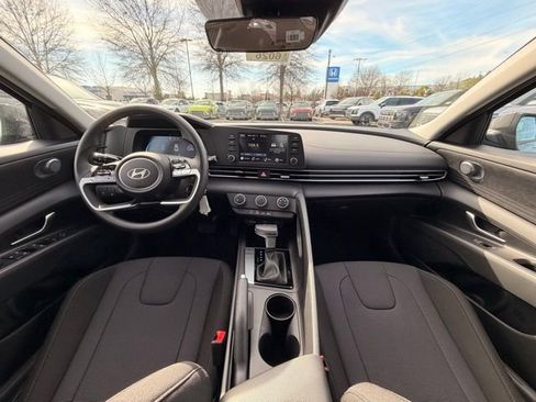 New 2026 Hyundai Elantra SE image 26