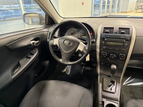 Used 2009 Toyota Corolla S image 18