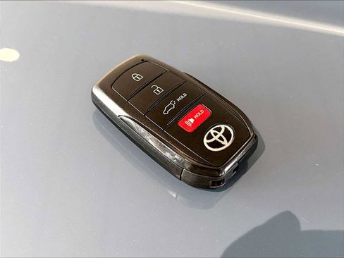 Used 2025 Toyota 4Runner TRD Off-Road Premium AWD/4WD image 34