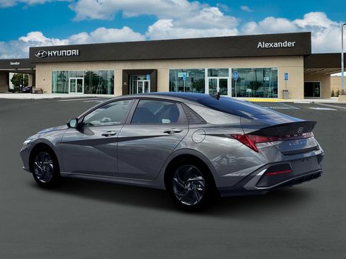 New 2026 Hyundai Elantra Sport FWD image 4