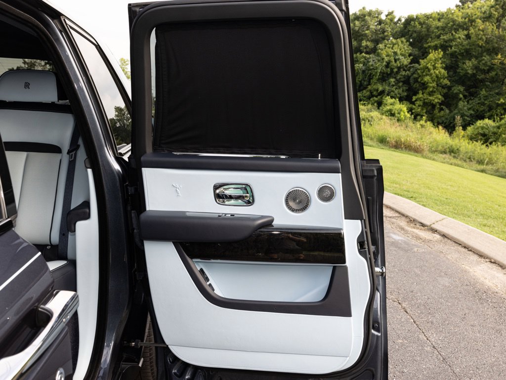 Used 2022 Rolls-Royce Cullinan w/ Cullinan Package AWD/4WD image 54