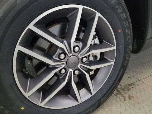 Used 2021 Jeep Grand Cherokee Limited w/ Premium Lighting Group image 31