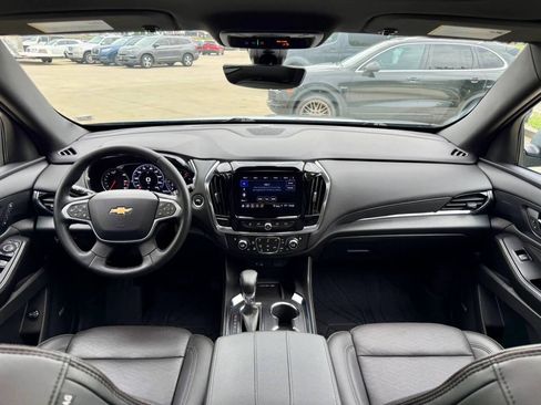 Used 2023 Chevrolet Traverse High Country w/ LPO, Floor Liner Package FWD image 17