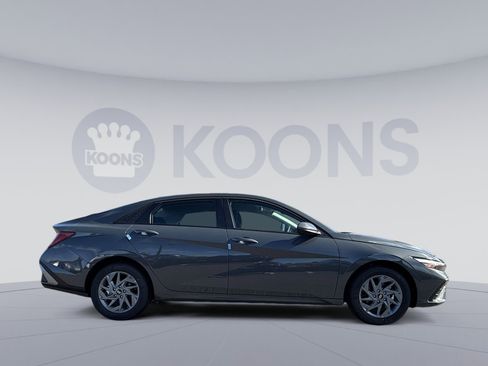 New 2026 Hyundai Elantra Blue image 8