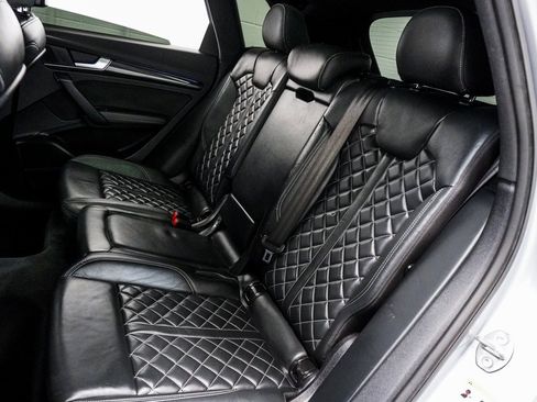 Used 2022 Audi SQ5 Prestige w/ Prestige Package image 21