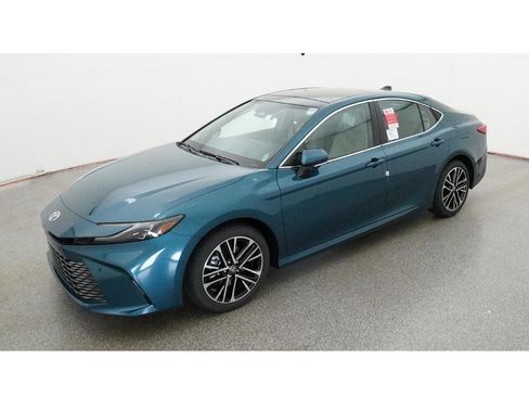 New 2026 Toyota Camry XLE image 1