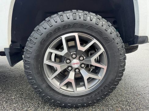 Used 2022 GMC Canyon AT4 w/ Trailering Package AWD/4WD image 10