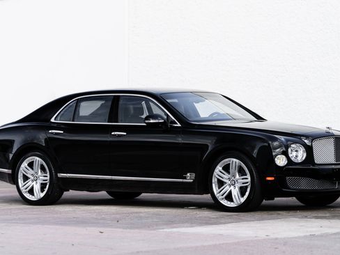 Used 2015 Bentley Mulsanne image 9