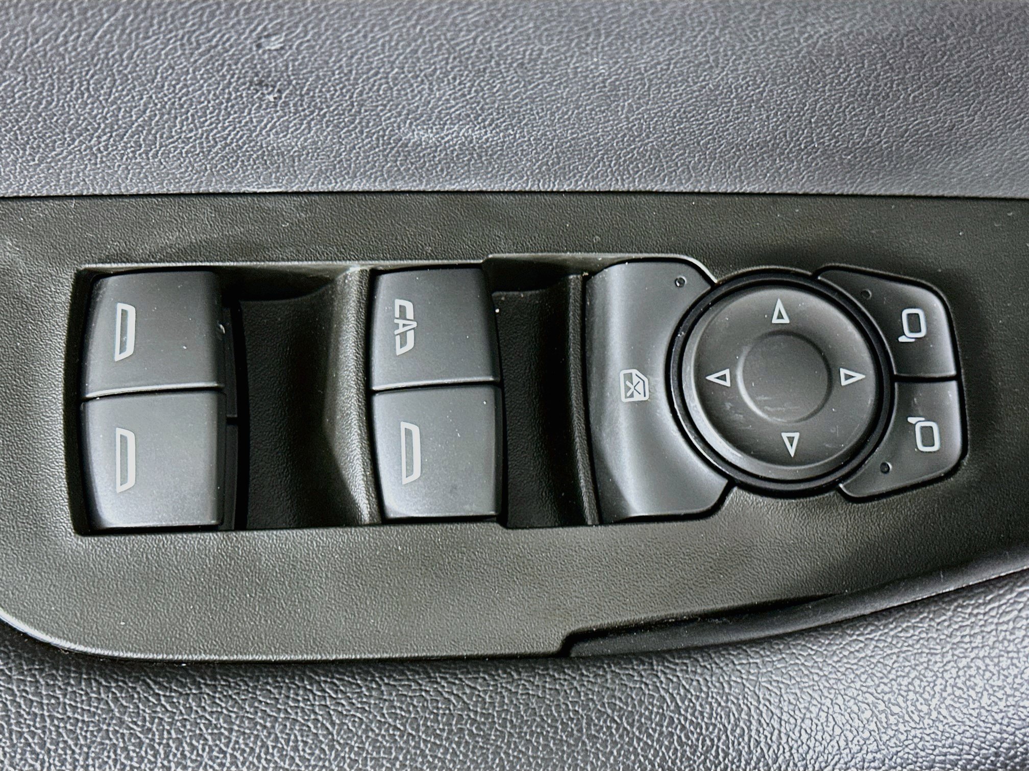 Used 2025 Chevrolet Blazer LT FWD image 15
